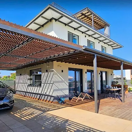 3-bedroom In Lozenets, Burgas, Bulgaria ヴィラ ロゼネッツ